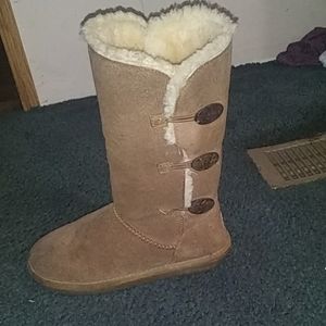 Bearpaw boots